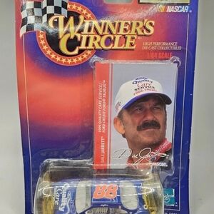 Winners Circle Dale Jarrett #88 Quality Care Service 1998 Taurus 1:64 NASCAR